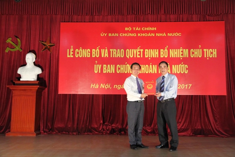 Ông Trần Văn Dũng chính thức trở thành Chủ tịch Ủy ban Chứng khoán Nhà nước