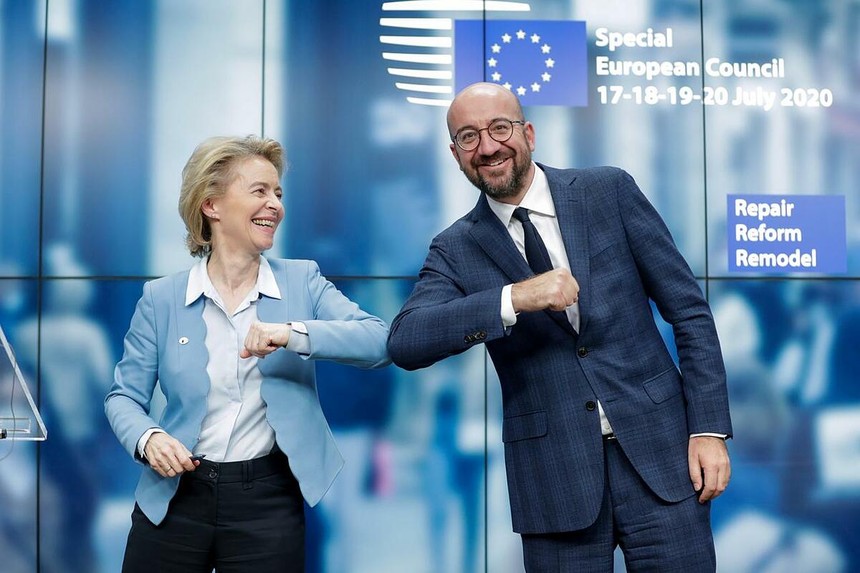 Chủ tịch Ủy ban châu Âu Ursula von der Leyen và Chủ tịch Hội đồng châu Âu Charles Michel. Ảnh: Reuters