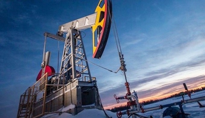 Giá dầu chạm mức cao nhất 11 tháng khi Ả Rập Xê Út cắt giảm sản lượng