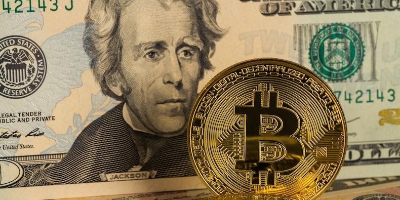Nhận tiền từ gói kích thích mới, người Mỹ có thể dùng để đầu tư bitcoin hoặc cổ phiếu