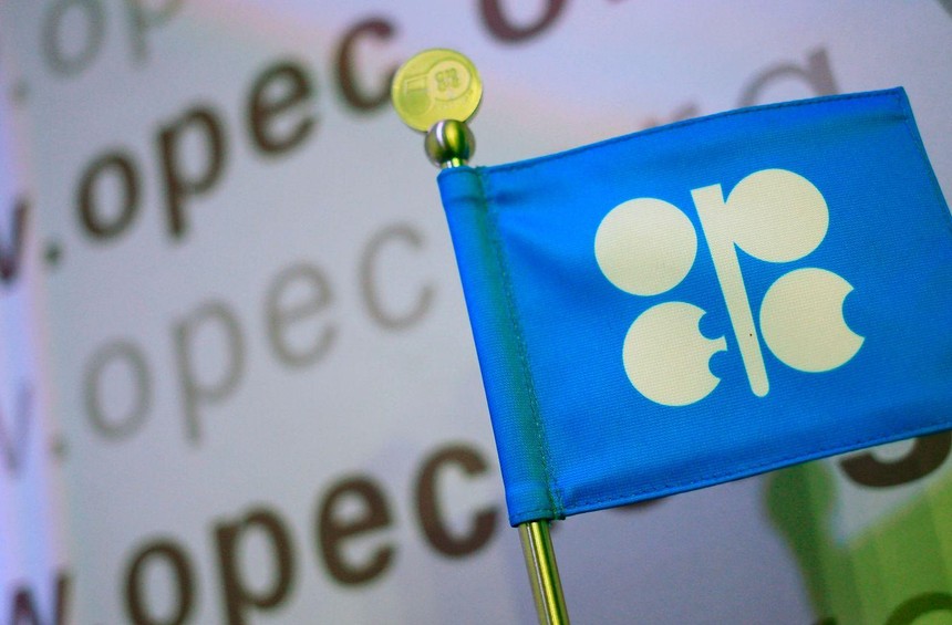 OPEC+ quyết định tiếp tục tăng sản lượng dầu theo kế hoạch