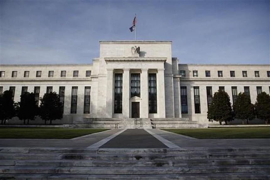 Các nhà kinh tế dự đoán Fed có thể tăng lãi suất vào năm 2022
