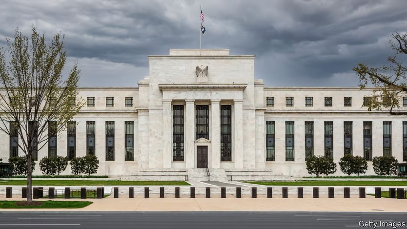 Fed phải lựa chọn giữa lạm phát và sự hỗn loạn của thị trường
