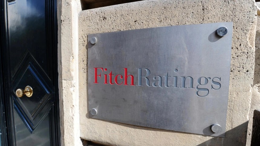 Fitch Ratings hạ xếp hạng tín nhiệm của Pháp từ AA xuống AA-