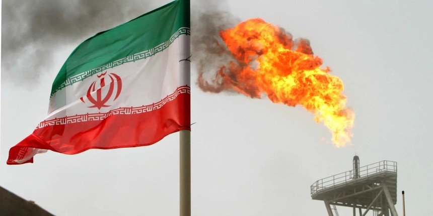 Dầu giá rẻ từ Iran đang lấp đầy khoảng trống cắt giảm sản lượng của Ả Rập Xê Út và Nga