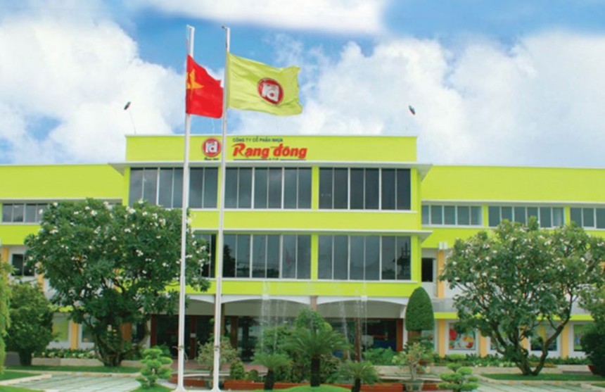 Rạng Đông Holding (RDP): Chưa mua cổ phiếu đợt phát hành riêng lẻ, Chủ tịch HĐQT Hồ Đức Lam đã bán ra 500.000 cổ phiếu
