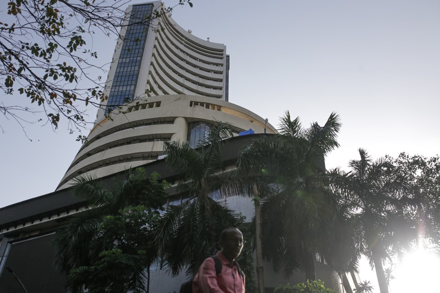 Ấn Độ vượt qua Hồng Kông trở thành thị trường chứng khoán lớn thứ tư thế giới
