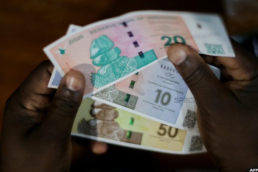 Zimbabwe quay lại chế độ bản vị vàng trong cuộc chiến chống siêu lạm phát