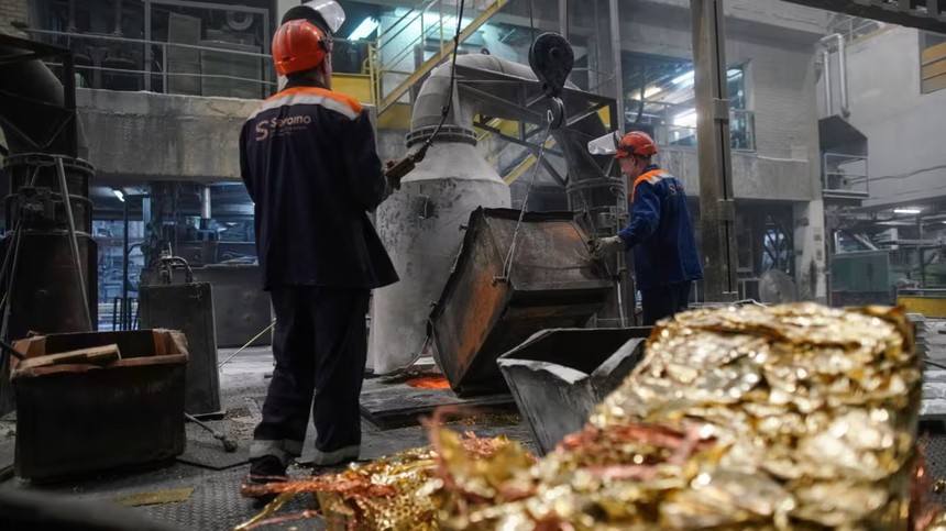 Giá kim loại công nghiệp tăng vọt khi nhà đầu tư đặt cược vào nhu cầu ngày càng tăng của Trung Quốc