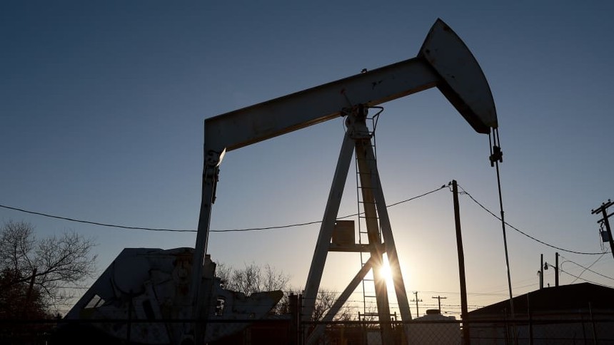 IEA dự báo tăng trưởng nhu cầu dầu sẽ chậm lại trong năm nay và năm tới
