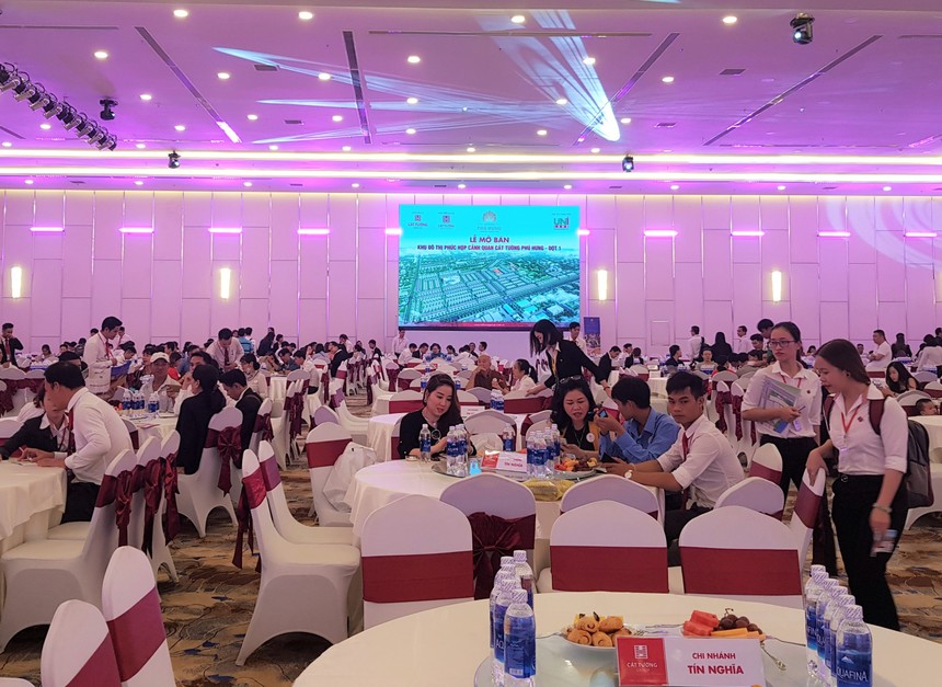 1.000 khách hàng tham gia lễ mở bán dự án Cát Tường Phú Hưng