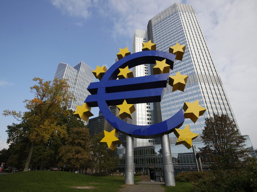 Trái phiếu khu vực Eurozone trở nên hấp dẫn hơn khi tăng trưởng kinh tế tốt nhất trong 4 năm