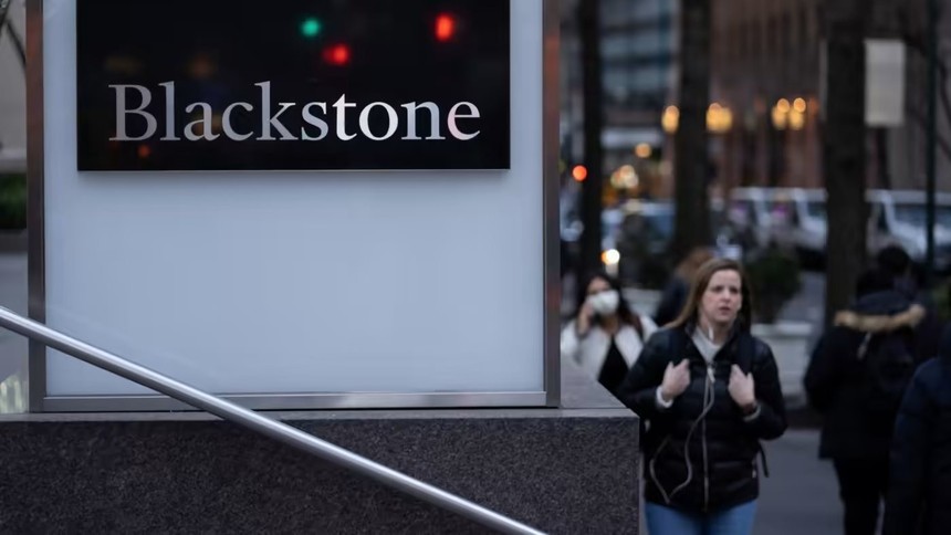 Quỹ đầu tư bất động sản Blackstone liên tục bị rút vốn