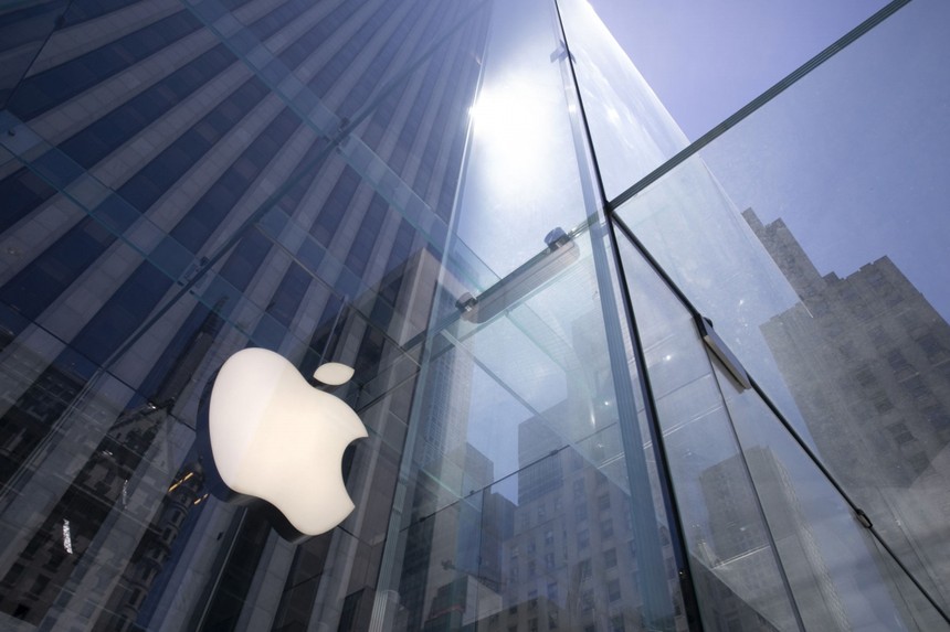 Warren Buffett thắng lớn khi Apple sắp cán mốc vốn hóa 3.000 tỷ USD