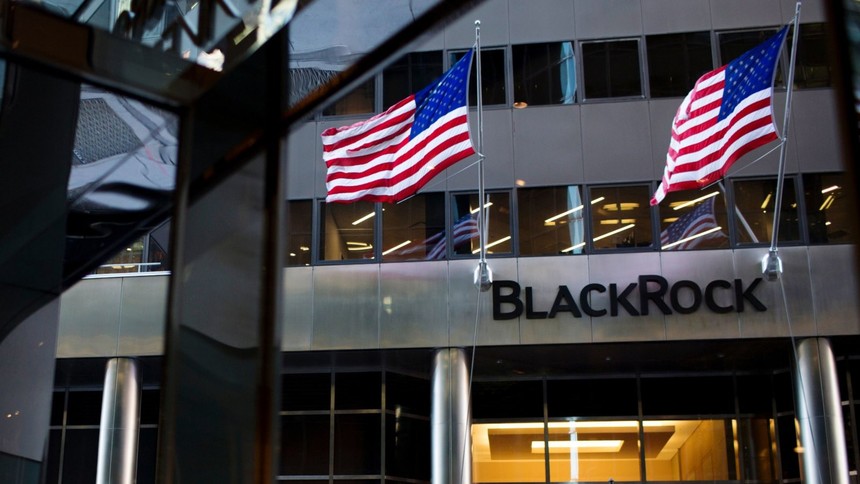 SoftBank, BlackRock tấn công sang mảng tín dụng tư nhân