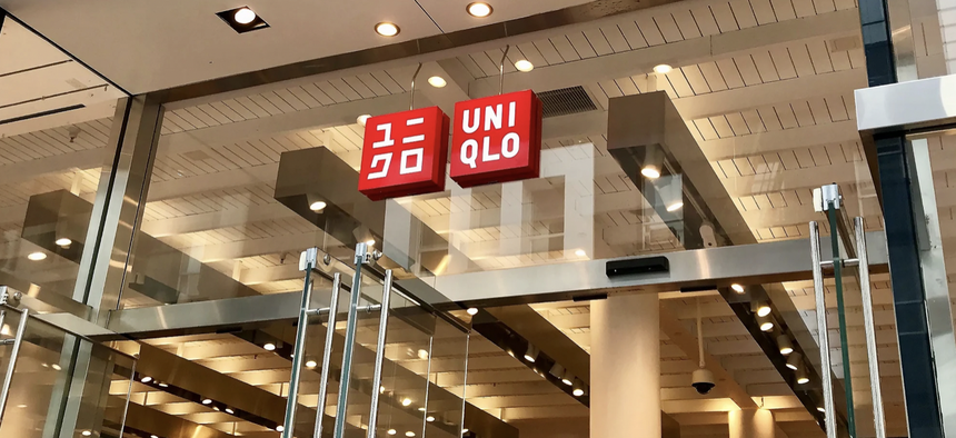 Uniqlo tăng triển vọng lợi nhuận năm 2023 khi nhu cầu hồi phục