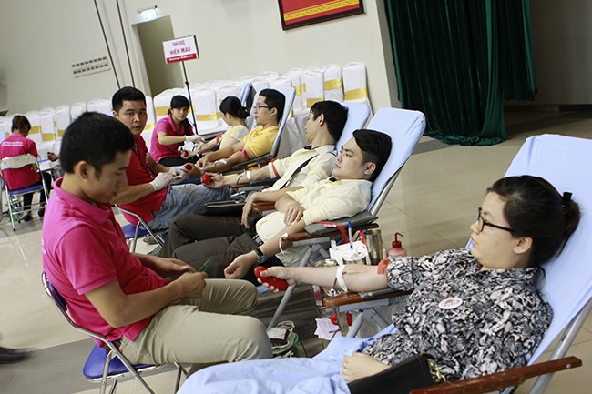 HNX tổ chức chương trình “Giọt máu nghĩa tình” lần 2