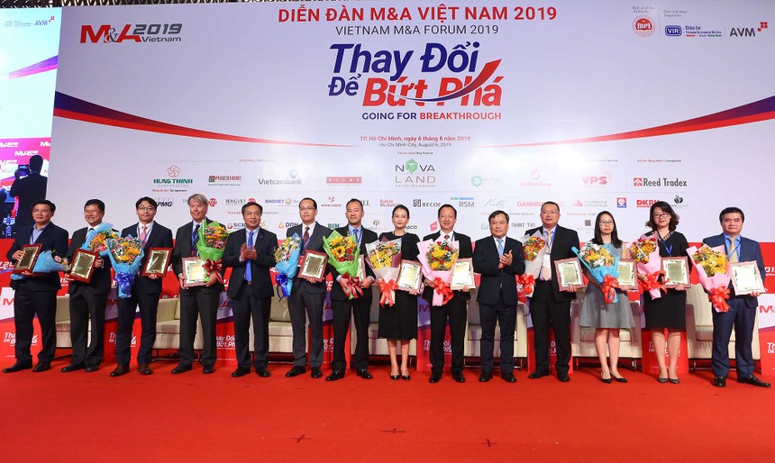 VPS nhận giải thưởng “Tổ chức tư vấn M&A tiêu biểu Việt Nam năm 2018-2019” của Diễn đàn M&A Việt Nam 2019