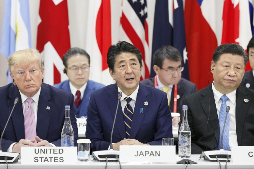 Tổng thống Mỹ Donald Trump, Thủ tướng Nhật Bản Shinzo Abe và Chủ tịch Trung Quốc Tập Cận Bình tại Hội nghị thượng đỉnh G20 ở Osaka. Ảnh: Kyodo.