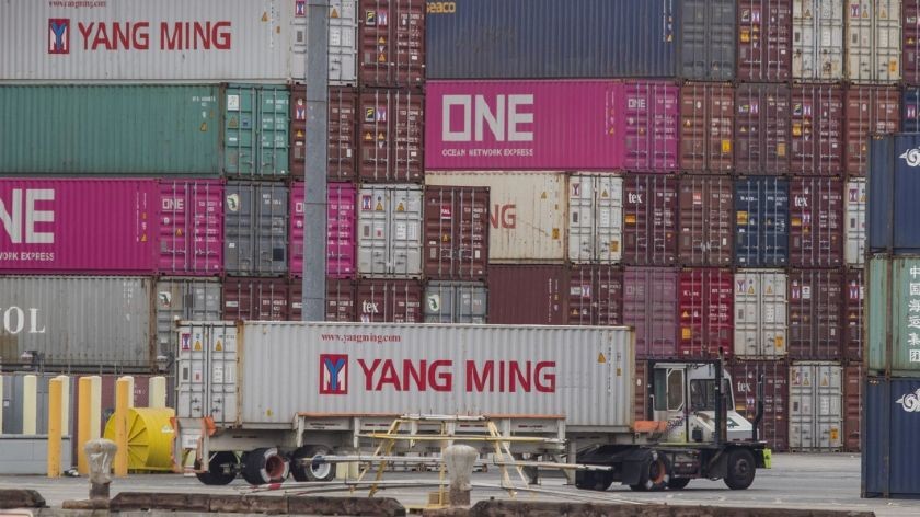 Container hàng hóa Trung Quốc tại cảng Los Angeles, Mỹ. Ảnh: AFP.
