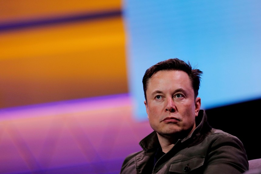 Doanh số Tesla gây chấn động, tại sao Elon Musk vẫn liên tục bán bớt cổ phần?