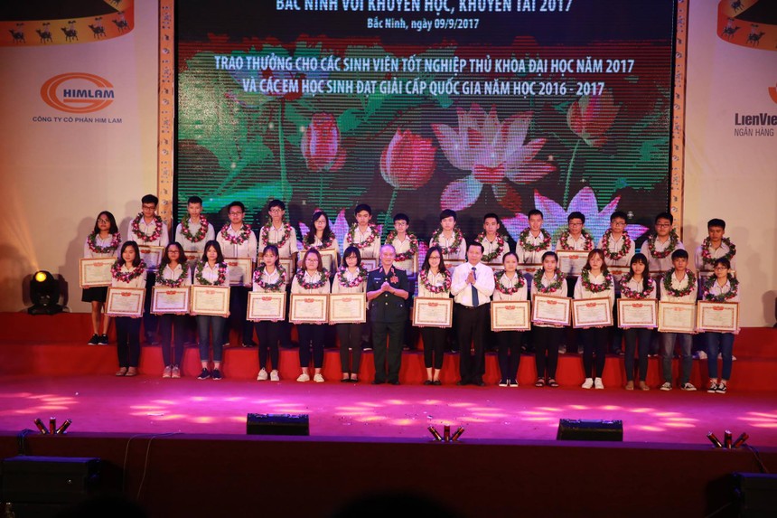 LienVietPostBank tổ chức chương trình “Chắp cánh ước mơ - Bắc Ninh”