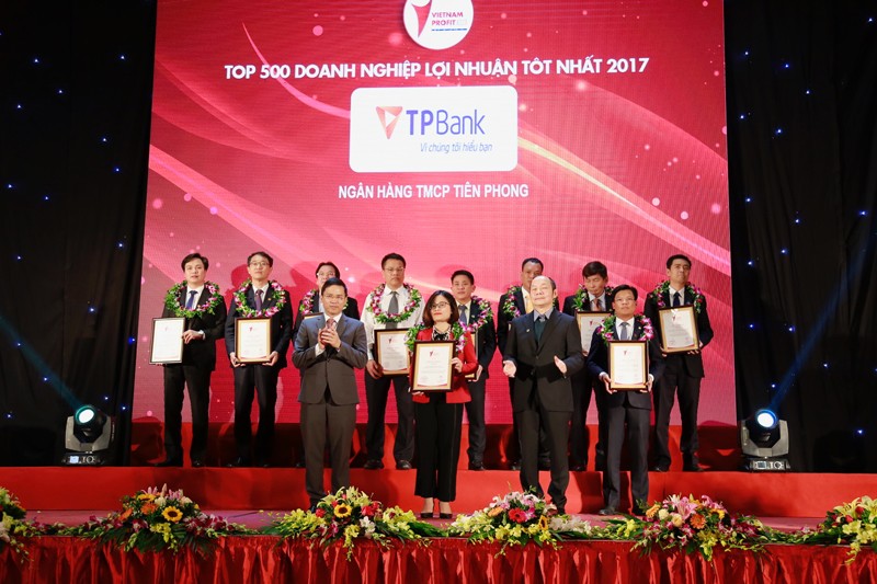 TPBank: Nhóm 50 doanh nghiệp lợi nhuận tốt nhất Việt Nam 2017