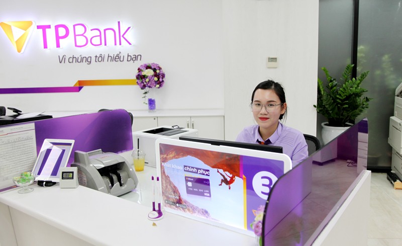 Nhân viên chuyên nghiệp, thân thiện, phòng giao dịch hiện đại, TPBank được đánh giá là một trong những ngân hàng có chất lượng phục vụ tốt nhất Việt Nam
