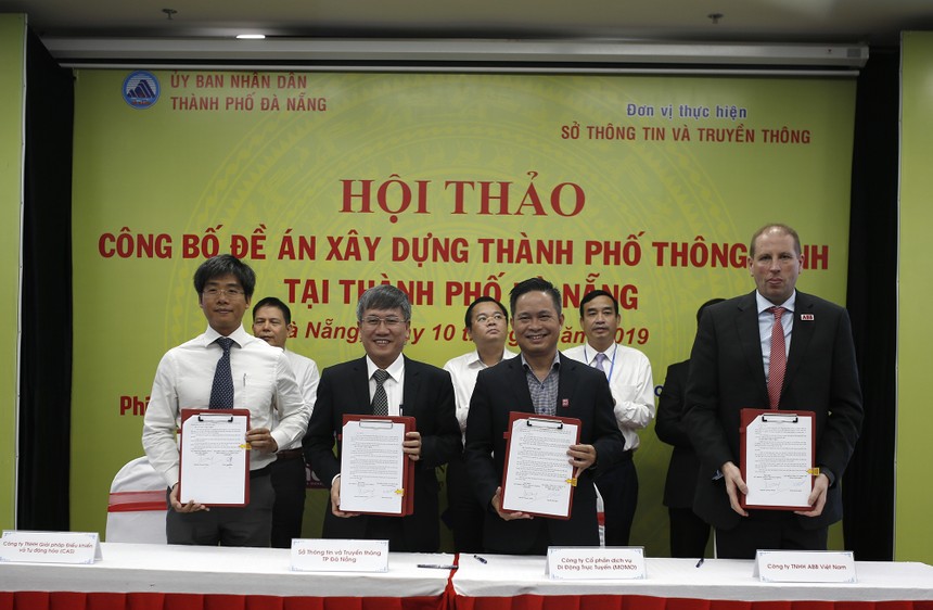 MoMo ký thoả thuận triển khai thanh toán dịch vụ hành chính công tại Đà Nẵng