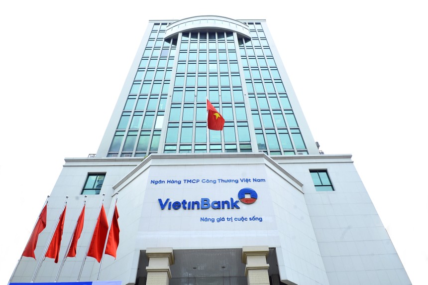 VietinBank dành hơn 15 tỷ đồng hỗ trợ đồng bào miền Trung bị lũ lụt