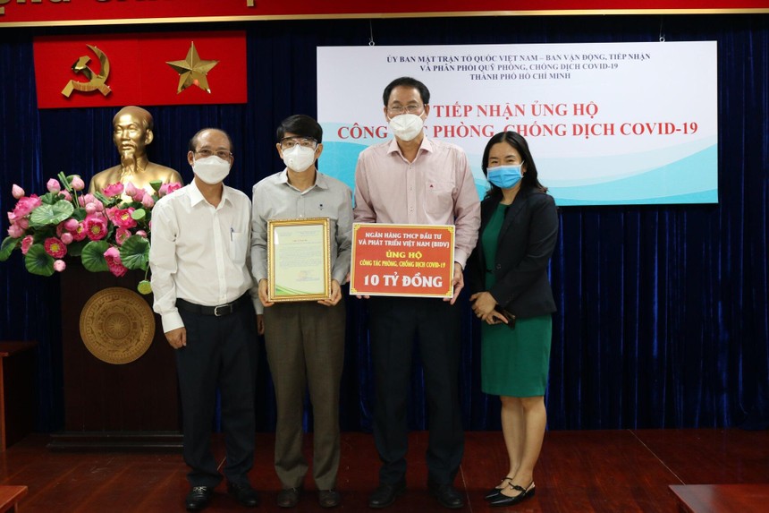 BIDV ủng hộ TP. Hồ Chí Minh 10 tỷ đồng phòng, chống dịch Covid-19