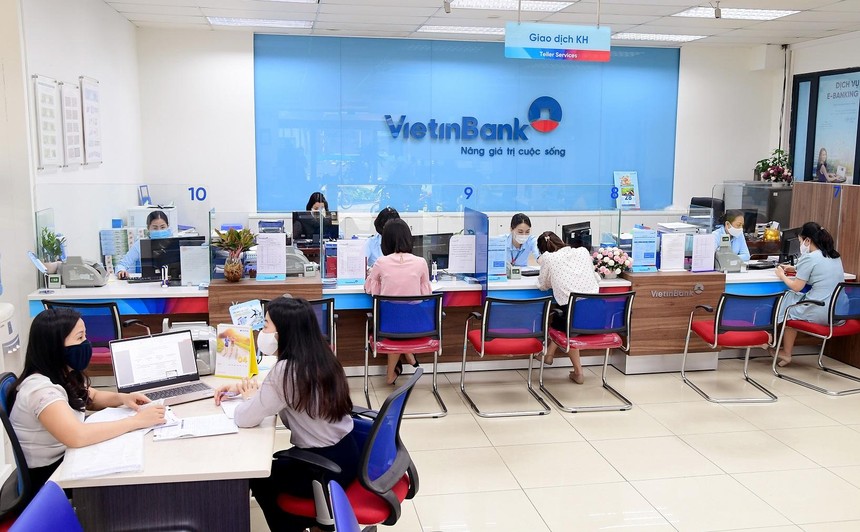 9 tháng đầu năm 2021, VietinBank tiếp tục kiểm soát tốt chi phí vốn, chi phí quản lý; tăng thu thuần dịch vụ hoạt động thanh toán, chuyển tiền, thẻ…