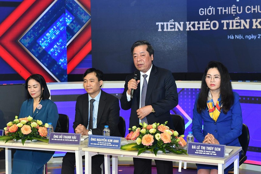 Phó Thống đốc NHNN Nguyễn Kim Anh phát biểu tại buổi họp báo