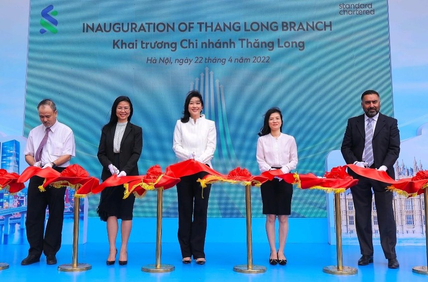 Ngân hàng Standard Chartered Việt Nam khai trương chi nhánh Thăng Long tại Hà Nội