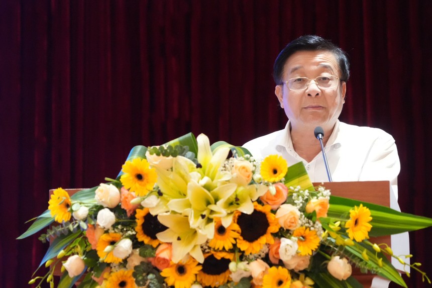 Ông Nguyễn Quốc Hùng, Tổng Thư ký Hiệp hội Ngân hàng phát biểu tại sự kiện