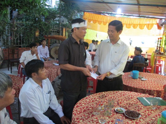 MIC hỗ trợ gia đình nạn nhân tai nạn xe ô tô tại Quảng Trị