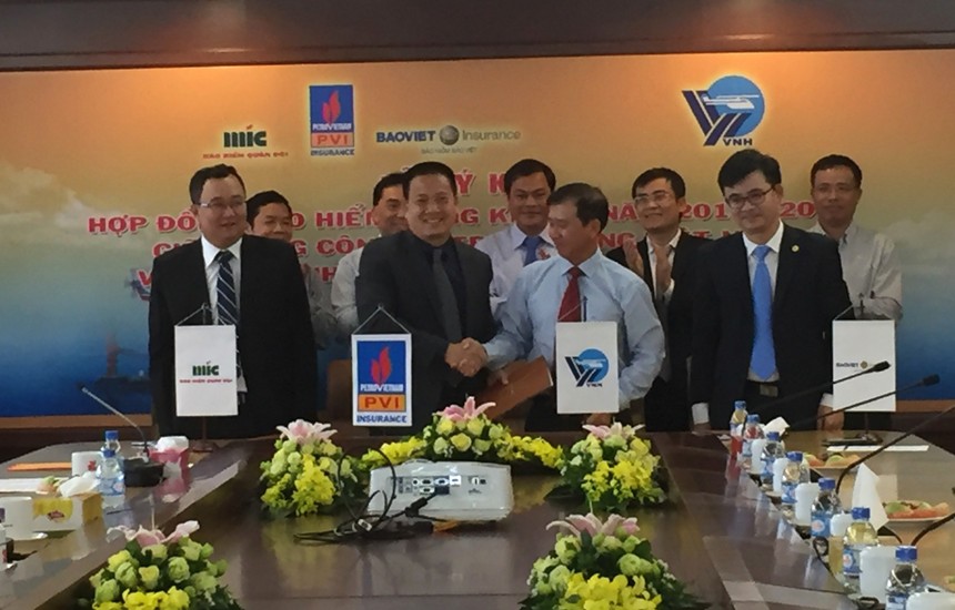 3 doanh nghiệp ký hợp đồng bảo hiểm với Tổng Công ty Trực Thăng Việt Nam