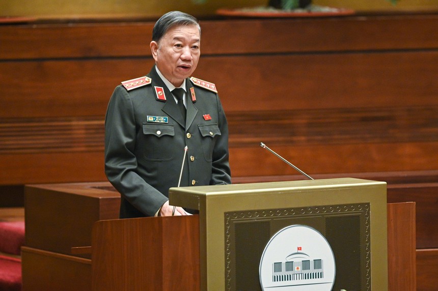 Bộ trưởng Công an Tô Lâm Báo cáo công tác phòng, chống tội phạm và vi phạm pháp luật năm 2022.