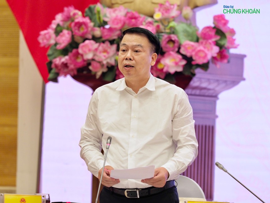 Thứ trưởng Bộ Tài chính Nguyễn Đức Chi nói về tình trạng chậm hoàn thuế VAT cho doanh nghiệp (Ảnh: M.Minh)