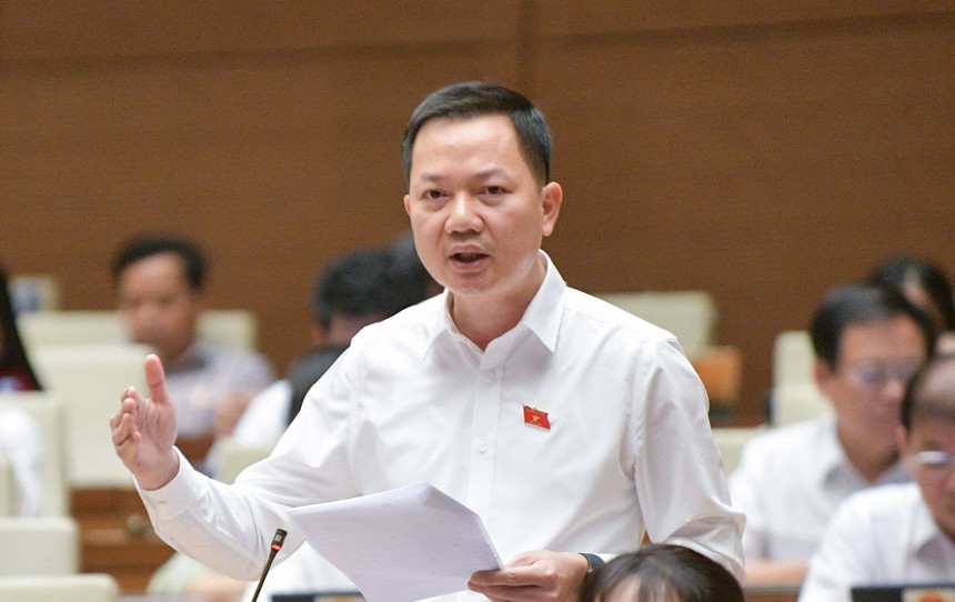 Đại biểu Quốc hội Trịnh Xuân An (đoàn Đồng Nai) phát biểu xây dựng dự thảo Luật Kinh doanh Bất động sản sáng 31/10 (Ảnh: quochoi.vn)
