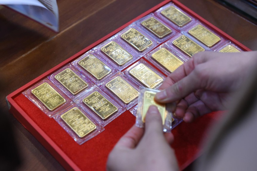 Giá vàng hôm nay ngày 16/3: Vàng tiếp tục rớt giá