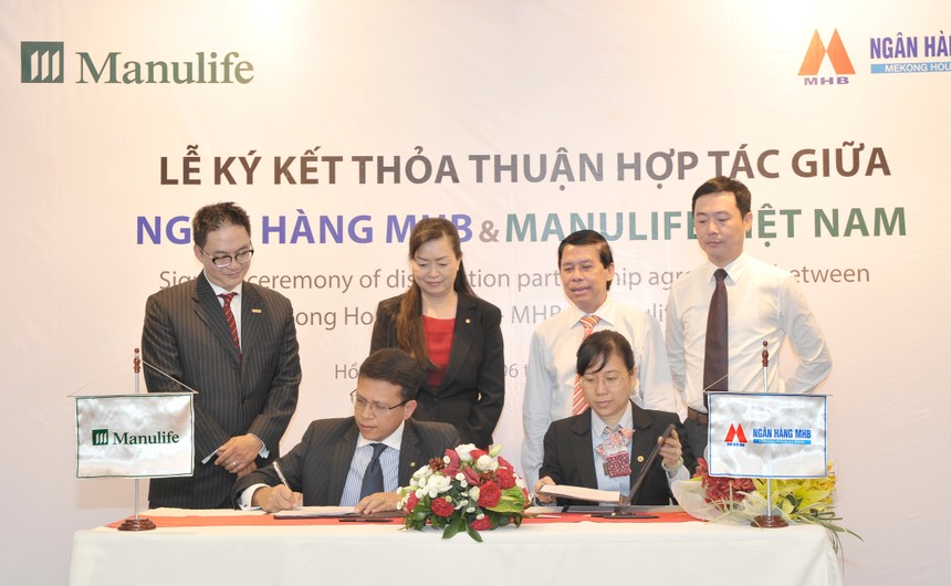 Manulife Việt Nam hợp tác với MHB triển khai Bancassurance
