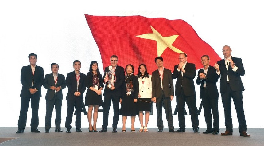 AIA Việt Nam đạt danh hiệu Công ty xuất sắc nhất Tập đoàn AIA