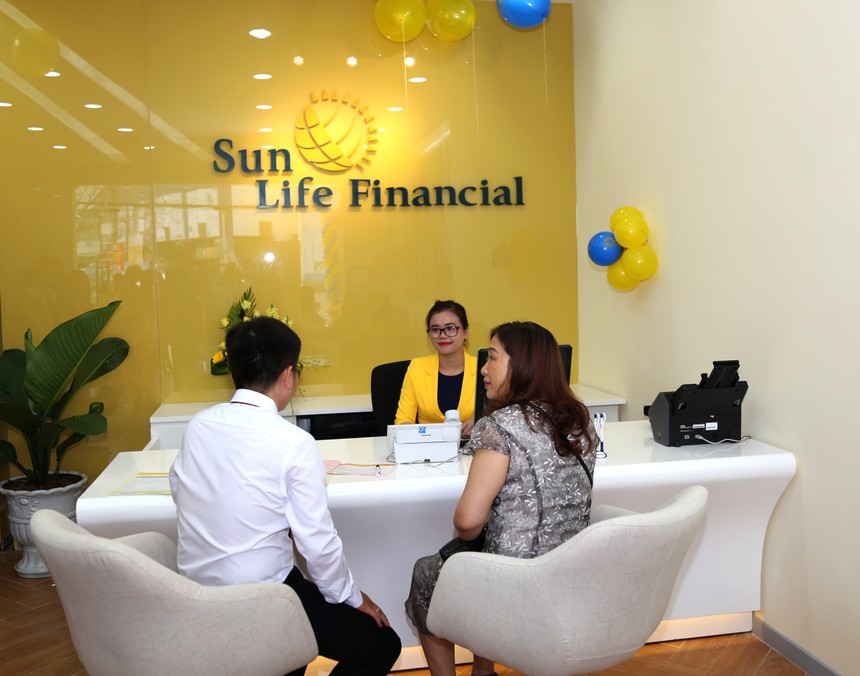 Sun Life Việt Nam nằm trong Top 10 Thương hiệu - Nhãn hiệu nổi tiếng 2017