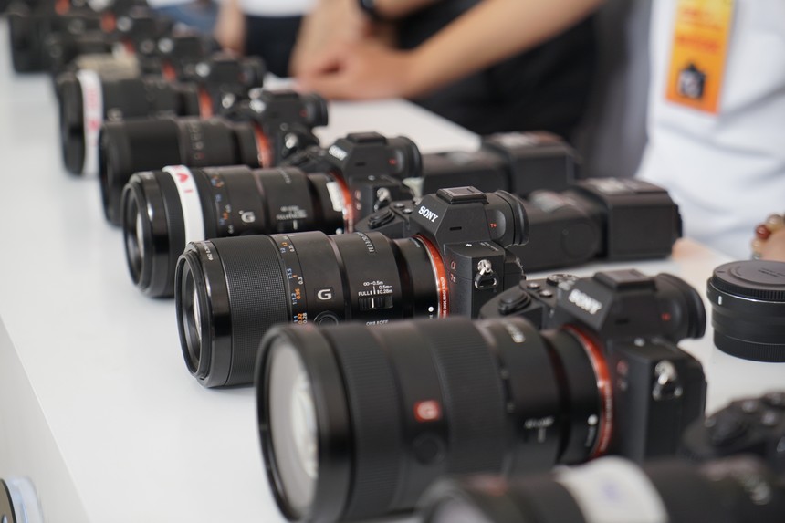 Giữa tháng 4-2018 Sony Việt Nam sẽ tung ra thị trường dòng máy  ảnh không gương lật 
