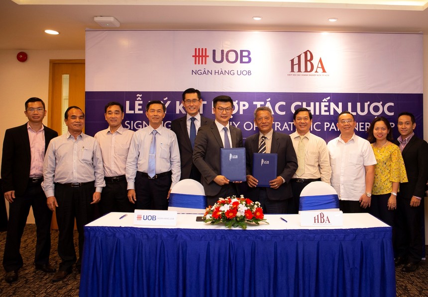 Ngân hàng UOB Việt Nam hợp tác với Hiệp hội các khu công nghiệp TP. HCM