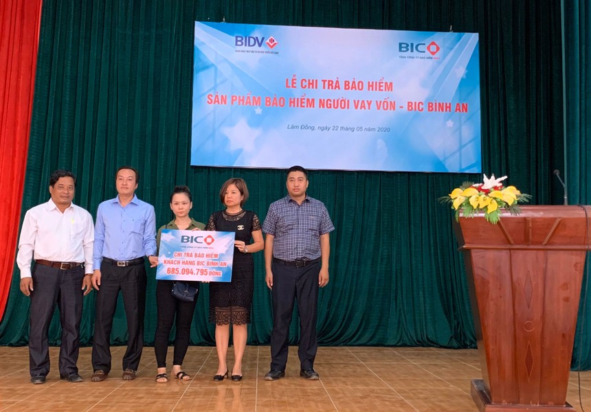 BIC chi trả bảo hiểm gần 700 triệu đồng cho khách hàng vay vốn tại Lâm Đồng