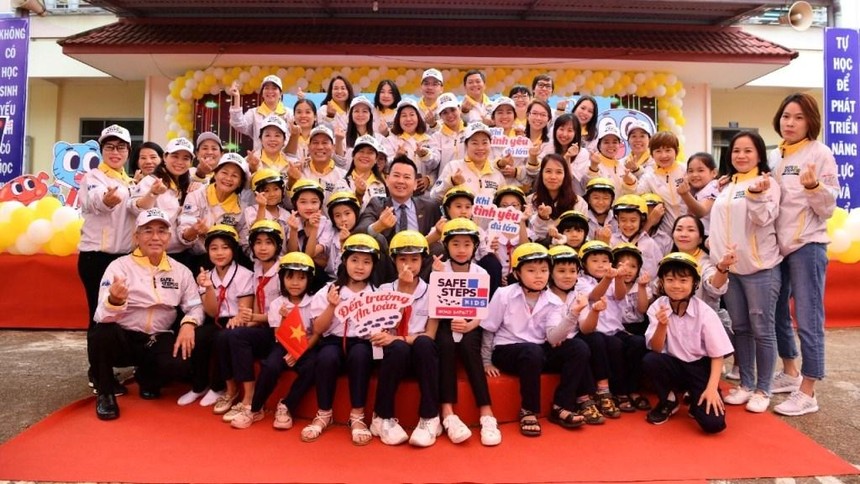 Prudential Việt Nam nhận danh hiệu kép vì nỗ lực phát triển cộng đồng bền vững