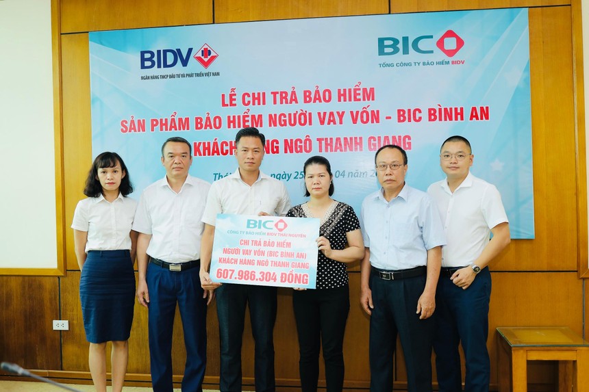 BIC chi trả hơn 600 triệu đồng tiền bảo hiểm cho khách hàng vay vốn tại Thái Nguyên