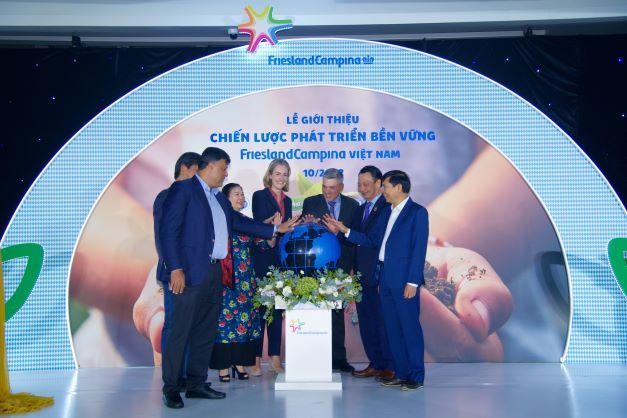  FrieslandCampina Việt Nam được vinh danh Top 10 doanh nghiệp bền vững 
